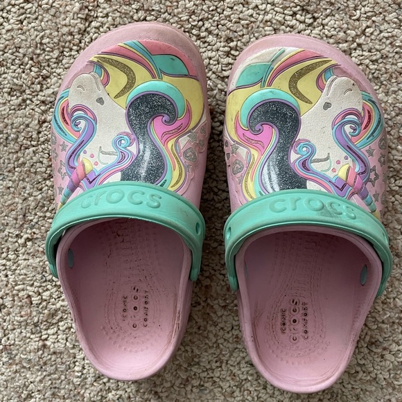 🎈SOLD🎈Crocs Unicorn Girls sandals - Picture 2 of 3